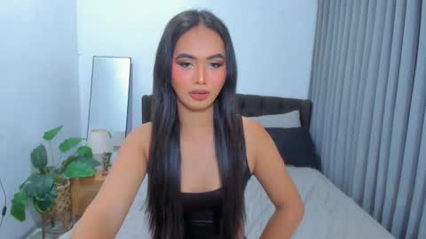 AVERY online show from 09/30/25, 01:49