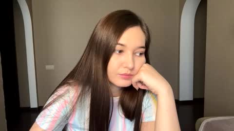 Snapshot of queen_chatur chatting on 03/13/26, 12:56 Viktoria online show from 03/13/26, 12:56