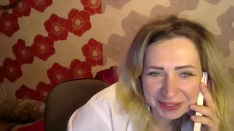 Snapshot of queen_daenerys chatting on 02/24/25, 03:09 Queen Daenerys online show from 02/24/25, 03:09