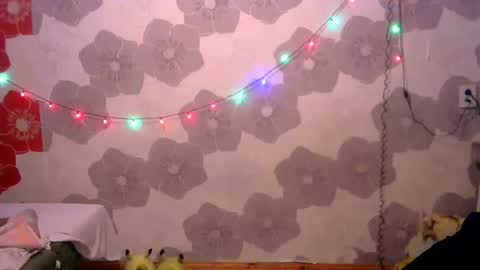 Snapshot of queen_daenerys chatting on 10/07/25, 10:29 Queen Daenerys online show from 10/07/25, 10:29