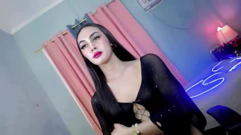 queen_danaya online show from 07/05/26, 04:19