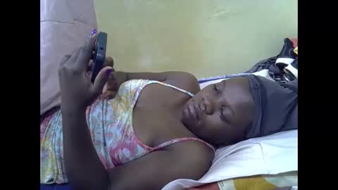 Snapshot of queen_darling3 chatting on 03/19/26, 05:22 Gentrix online show from 03/19/26, 05:22