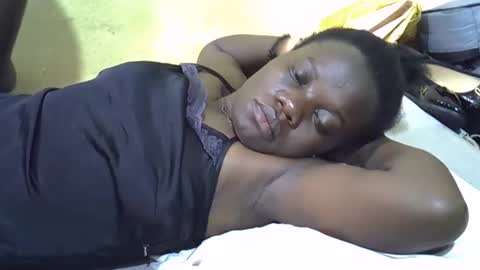 Snapshot of queen_darling3 chatting on 04/22/26, 01:45 Gentrix online show from 04/22/26, 01:45