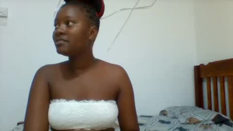 queen_diveer online show from 10/27/25, 08:51