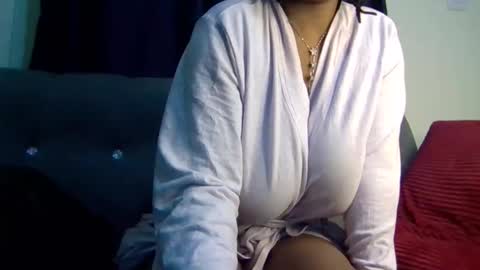 Snapshot of queen_doli chatting on 02/04/26, 08:47 queen_doli online show from 02/04/26, 08:47