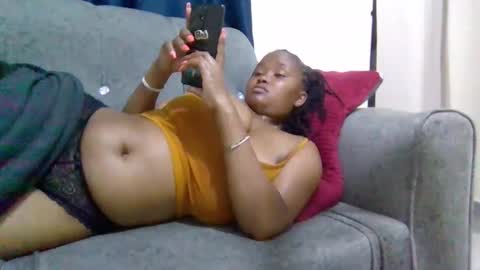 Snapshot of queen_doli chatting on 02/13/26, 03:57 queen_doli online show from 02/13/26, 03:57