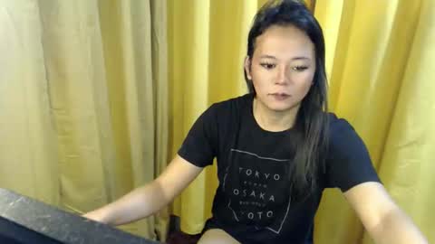 Snapshot of queen_ennah chatting on 06/09/26, 07:58 queen_ennah online show from 06/09/26, 07:58