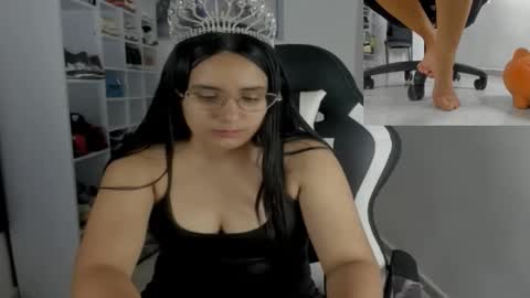 queen_findom1 online show from 12/05/25, 05:49