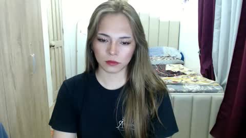 Snapshot of queen_heart0 chatting on 04/10/26, 04:28 shawny online show from 04/10/26, 04:28