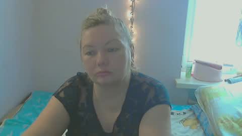 queen_jane8 online show from 02/18/25, 09:21