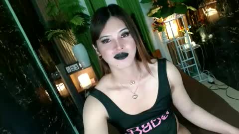 Kendal  online here from 6am-3pm philippine time online show from 10/23/25, 10:36