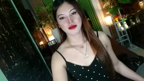 Kendal  online here from 6am-3pm philippine time online show from 12/14/25, 11:48