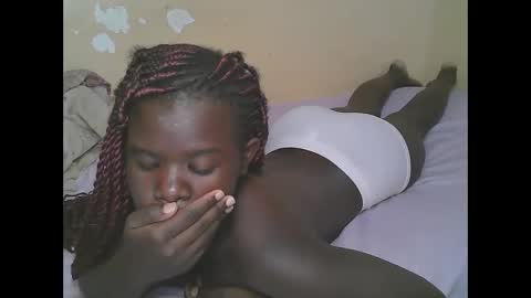 Snapshot of queen_latasha chatting on 03/13/26, 05:03 queen_latasha online show from 03/13/26, 05:03