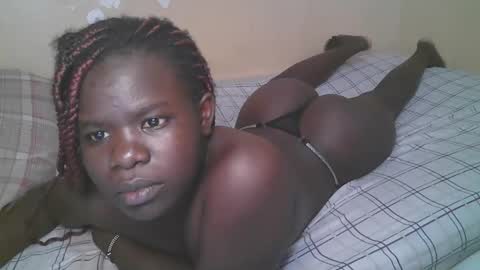 Snapshot of queen_latasha chatting on 03/23/26, 07:18 queen_latasha online show from 03/23/26, 07:18