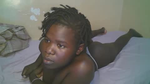 Snapshot of queen_latasha chatting on 04/11/26, 07:45 queen_latasha online show from 04/11/26, 07:45