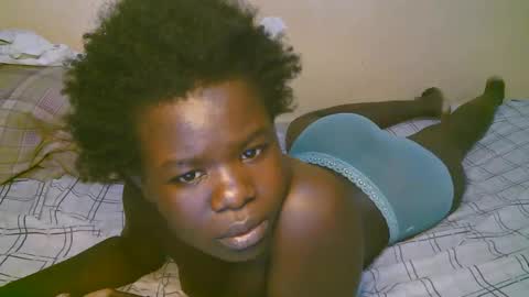 Snapshot of queen_latasha chatting on 04/18/26, 09:46 queen_latasha online show from 04/18/26, 09:46