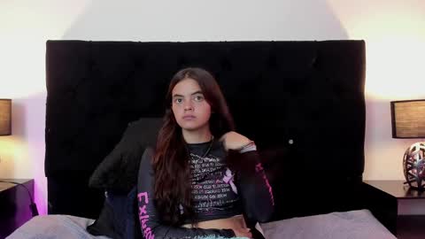 Snapshot of queen_misy chatting on 04/15/26, 09:04 queen_misy online show from 04/15/26, 09:04