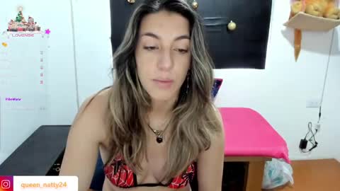 queen_natttyy online show from 12/25/24, 04:54