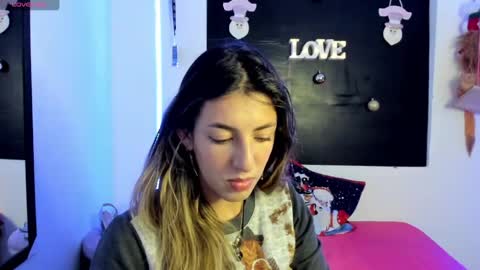 queen_natttyy online show from 01/03/25, 03:49