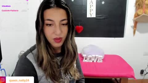 queen_natttyy online show from 01/19/25, 02:57