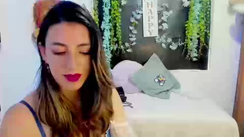 queen_natttyy online show from 09/08/25, 03:11