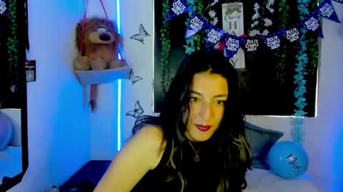Snapshot of queen_natttyy chatting on 03/03/26, 02:34 queen_natttyy online show from 03/03/26, 02:34