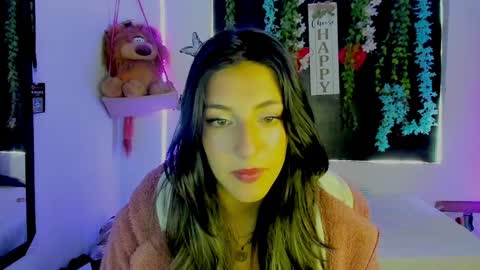 Snapshot of queen_natttyy chatting on 04/06/26, 02:29 queen_natttyy online show from 04/06/26, 02:29