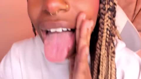   online show from 01/20/25, 02:57