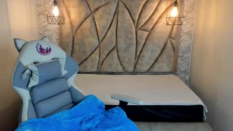   online show from 02/07/25, 11:45