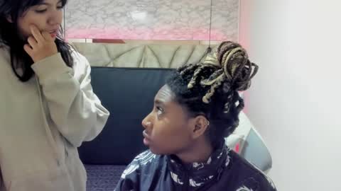   online show from 02/09/25, 12:19