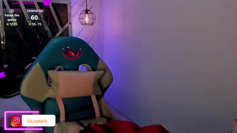   online show from 09/21/25, 12:07