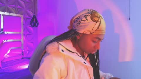   online show from 04/03/26, 12:03