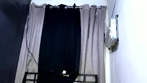Snapshot of queen_samantha_1 chatting on 05/15/26, 02:29 SAM online show from 05/15/26, 02:29