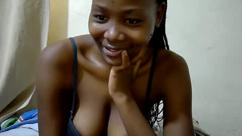 Snapshot of queen_slender chatting on 07/03/26, 08:43 queen_slender online show from 07/03/26, 08:43