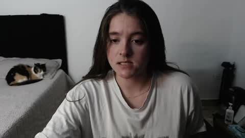 Queen Val online show from 04/12/26, 02:05