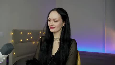 Snapshot of queenaliss chatting on 07/07/26, 06:47 Your world and the universe Aliss online show from 07/07/26, 06:47