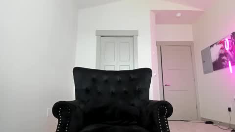 Queen Blaire online show from 01/07/25, 07:59