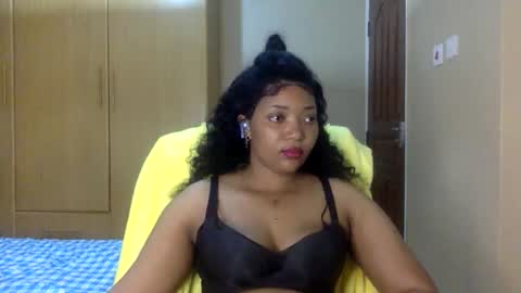 Snapshot of queenbebony2 chatting on 09/14/25, 03:33 Queenbebony2 online show from 09/14/25, 03:33