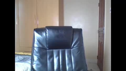 Snapshot of queenbebony2 chatting on 03/12/26, 06:19 Queenbebony2 online show from 03/12/26, 06:19