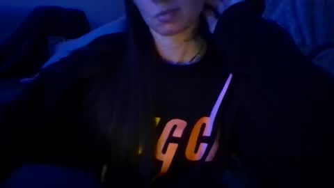 queenbee6269 online show from 02/08/25, 12:28