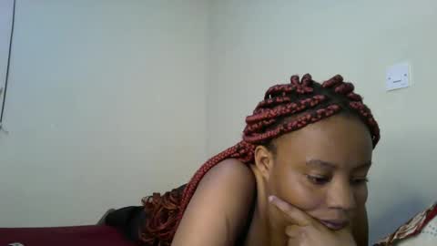 queen online show from 12/04/25, 07:11