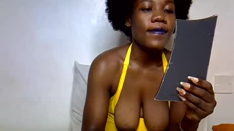 Snapshot of queenbest chatting on 06/07/26, 01:43 Cindy Melahnin online show from 06/07/26, 01:43