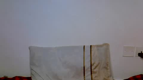 Snapshot of queenbest chatting on 06/12/26, 03:16 Cindy Melahnin online show from 06/12/26, 03:16