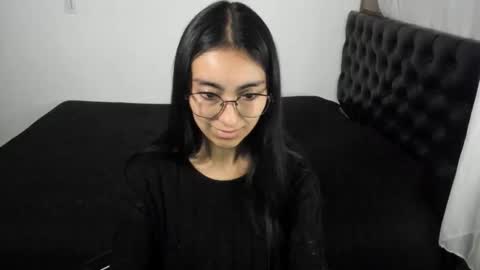 queenbyte_18 online show from 02/15/26, 07:51