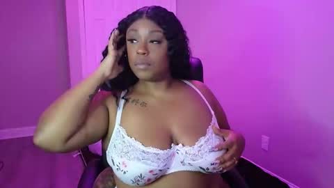 Queen Cherise Roze online show from 01/13/26, 10:59