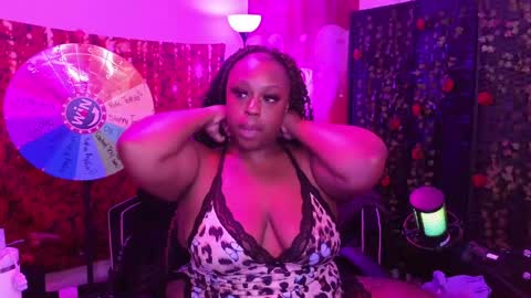 Snapshot of queencroze chatting on 05/02/26, 06:13 Queen Cherise Roze online show from 05/02/26, 06:13