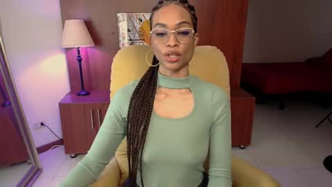 Snapshot of queendom_ing chatting on 02/04/25, 06:17 Sweet Goddess online show from 02/04/25, 06:17