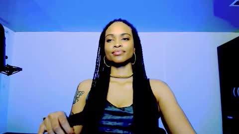 Snapshot of queendom_ing chatting on 10/12/25, 10:31 Sweet Goddess online show from 10/12/25, 10:31