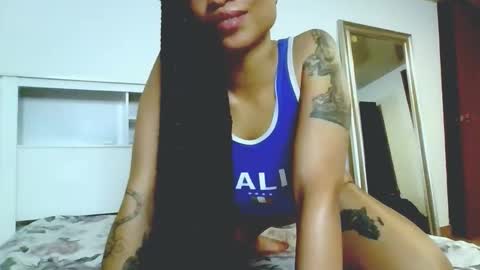 Snapshot of queendom_ing chatting on 11/10/25, 12:42 Sweet Goddess online show from 11/10/25, 12:42