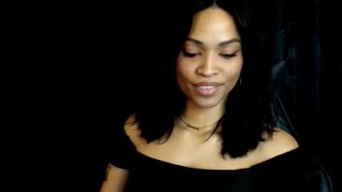 Snapshot of queendom_ing chatting on 12/18/25, 11:55 Sweet Goddess online show from 12/18/25, 11:55